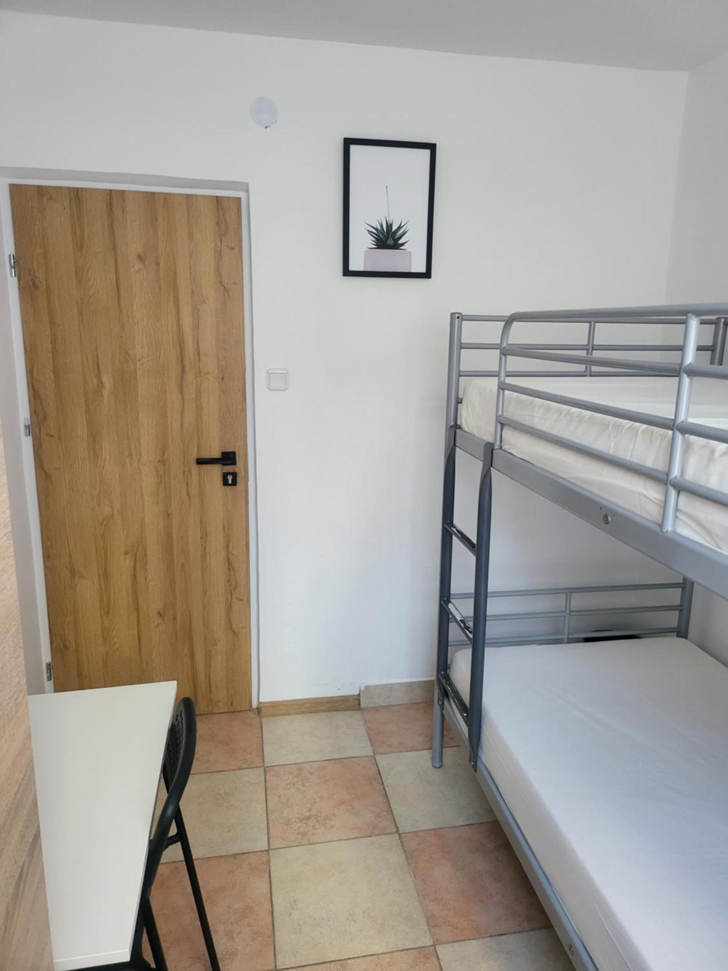 Rooms4Rest Popularna - Private Rooms For Tourists - Atr Consulting Sp, Z O,O, Varsóvia Exterior foto