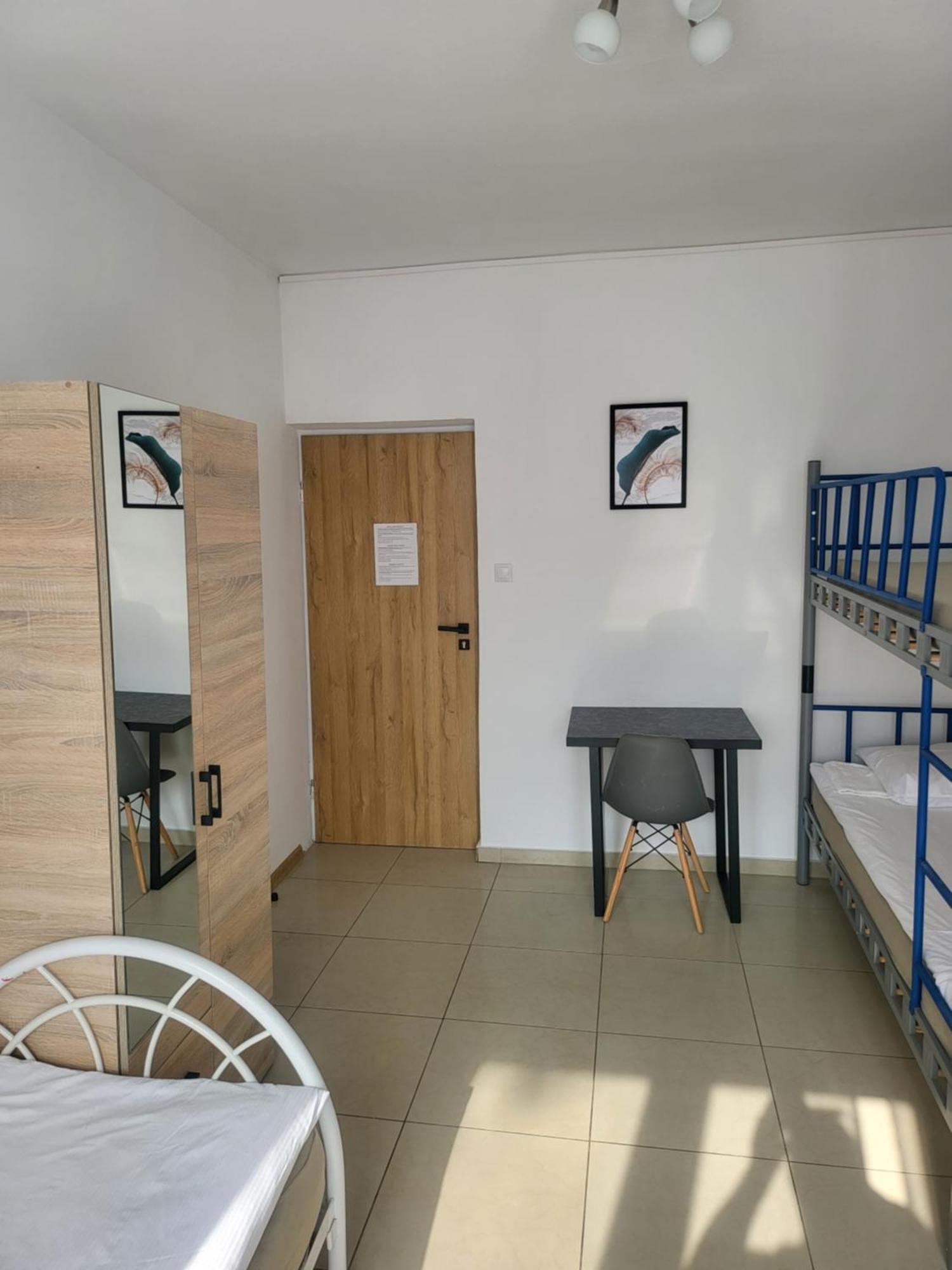 Rooms4Rest Popularna - Private Rooms For Tourists - Atr Consulting Sp, Z O,O, Varsóvia Exterior foto