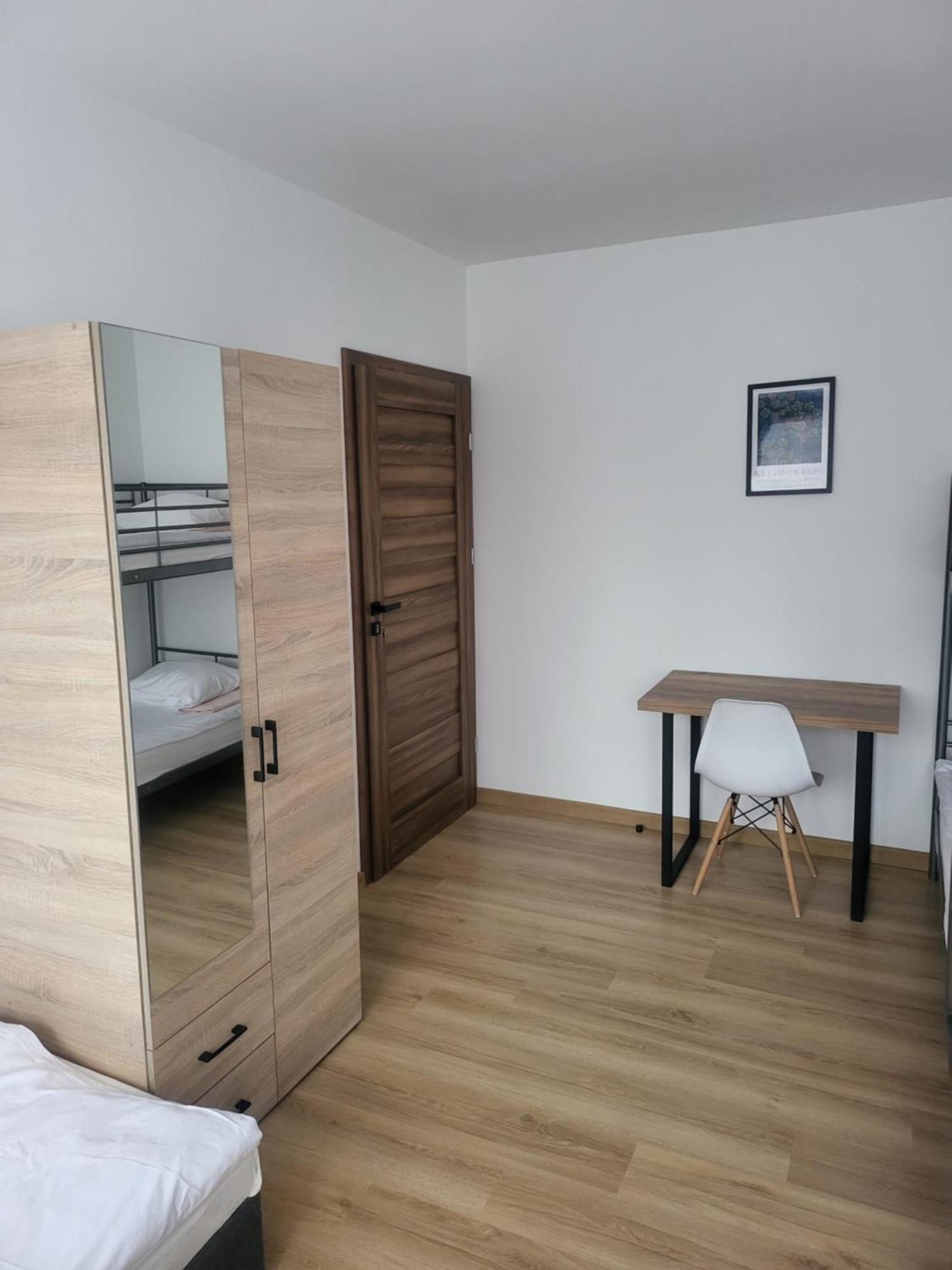 Rooms4Rest Popularna - Private Rooms For Tourists - Atr Consulting Sp, Z O,O, Varsóvia Exterior foto